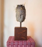 Roberta Busato, 2020, head, terra cruda pigmenti paglia e ferro, 20x60x22 cm